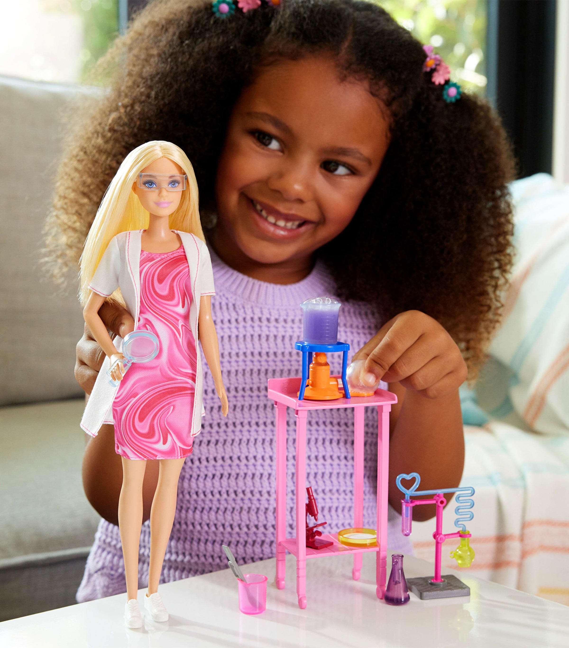 Barbie Scientist Doll with lab accessories - British product