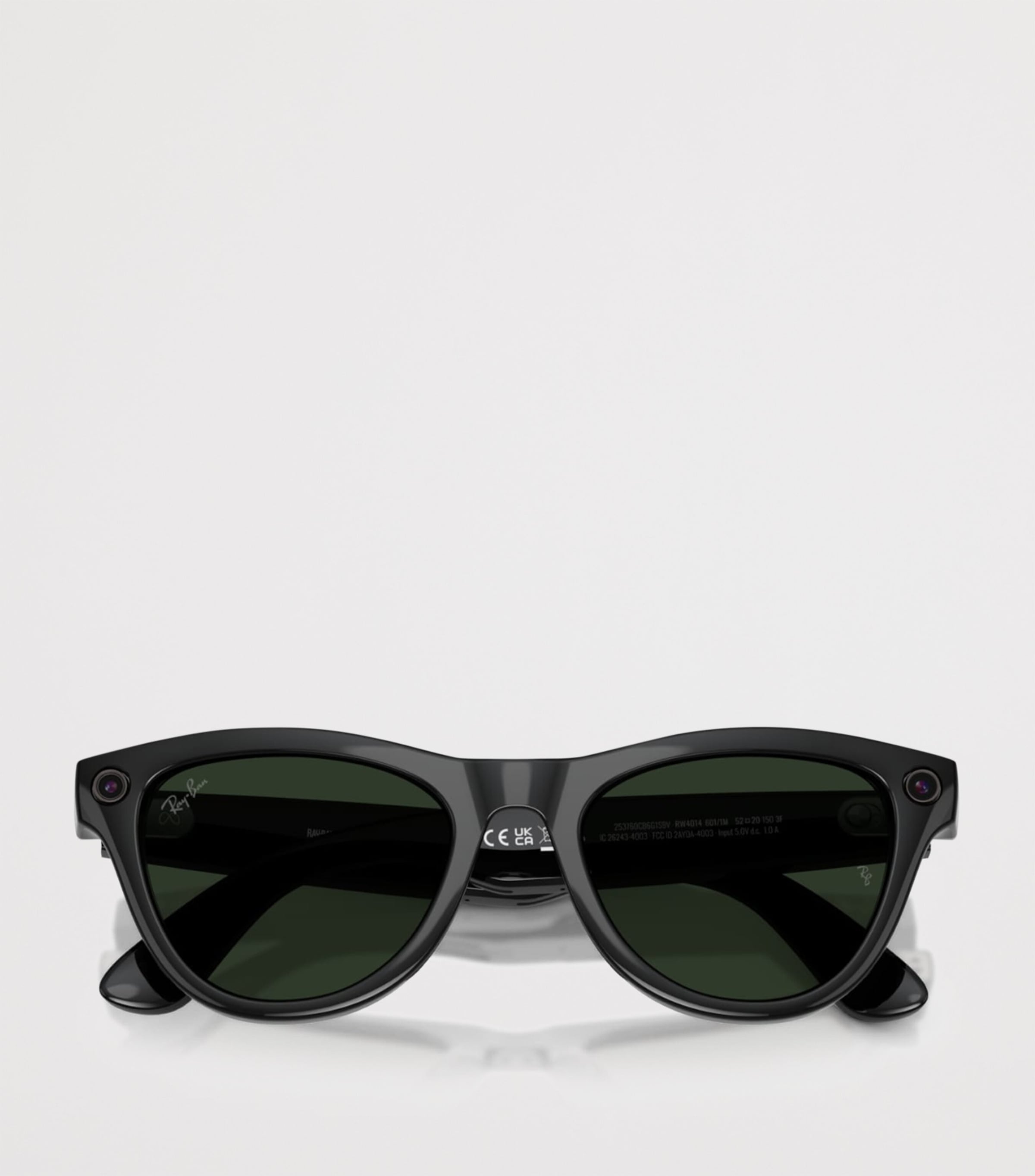 Ray-Ban Meta Smart Skyler sunglasses with camera - British product