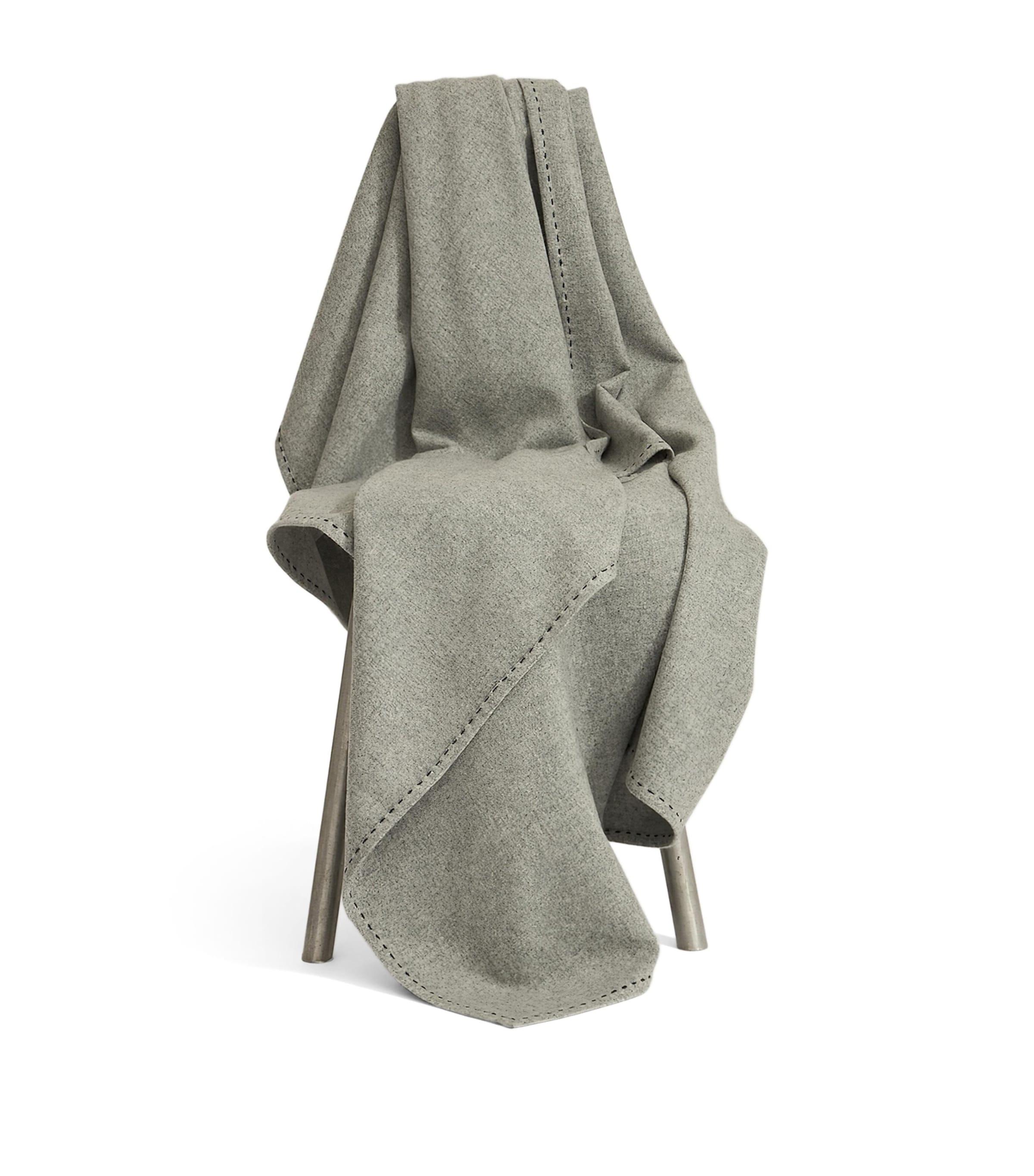 Oyuna Cashmere Suoni Throw 145cm x 200cm, imported from the UK