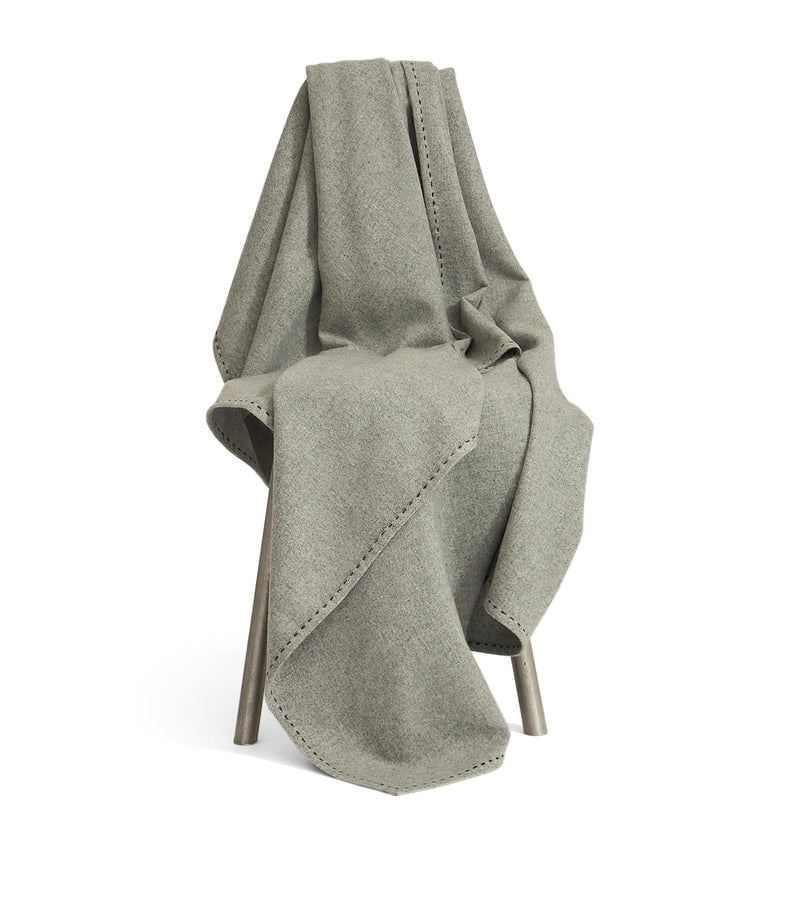 Oyuna Cashmere Suoni Throw 145cm x 200cm, imported from the UK