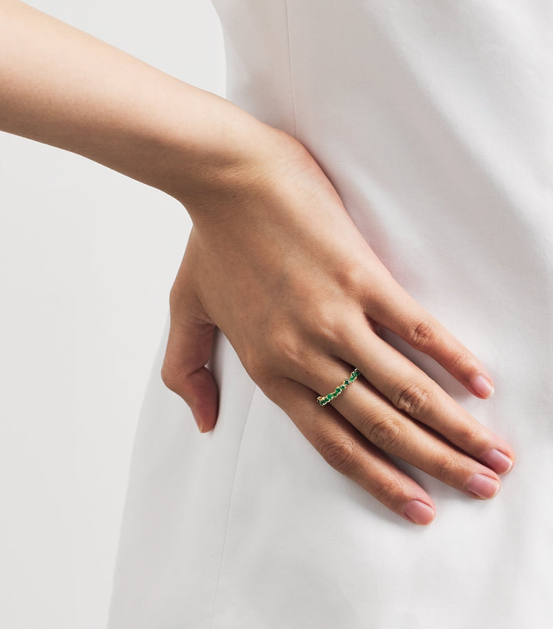 Suzanne Kalan yellow gold emerald eternity ring - British product