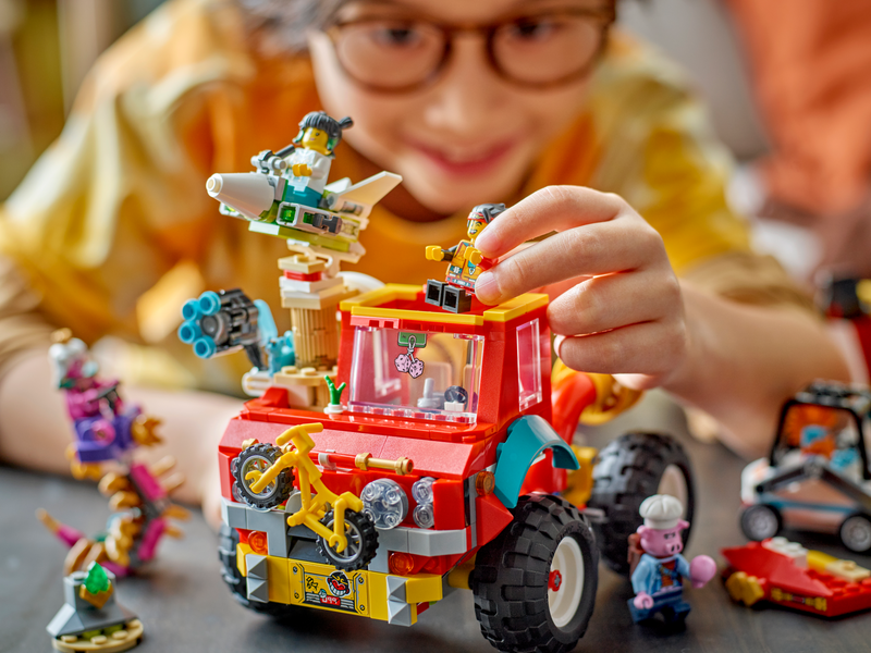 LEGO Monkie Kid truck building set 712 pieces, imported from the UK