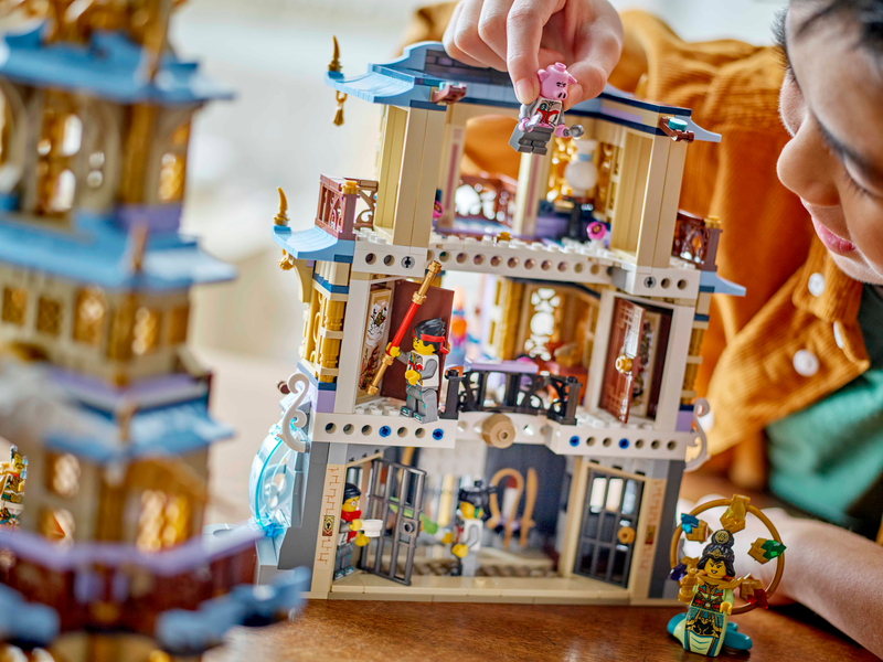LEGO Monkie Kid Celestial Pagoda 1621 pieces - British product