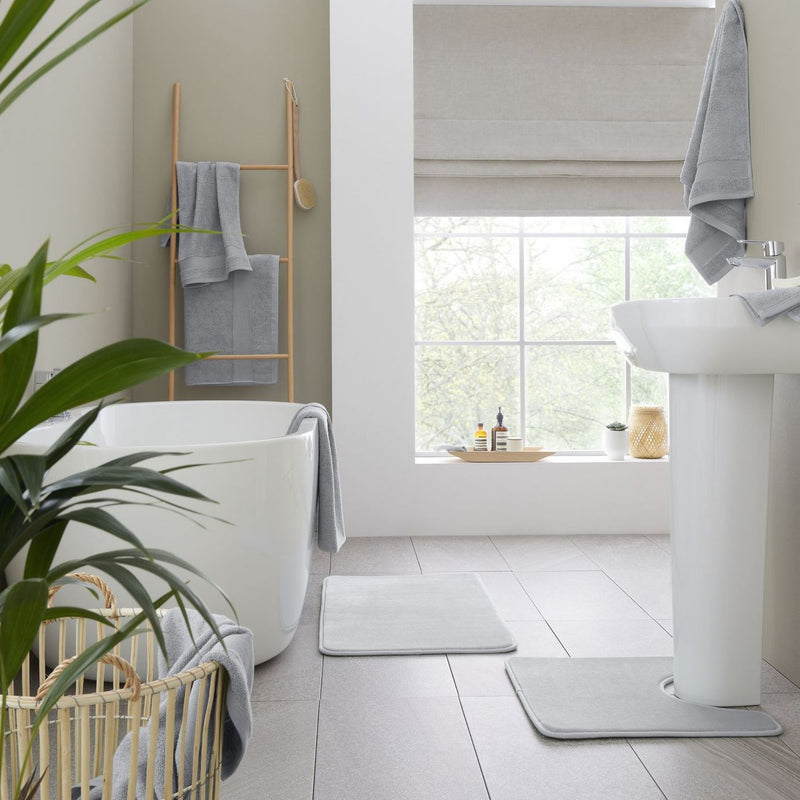 Catherine Lansfield Anti Bacterial Hand Towel - Silver