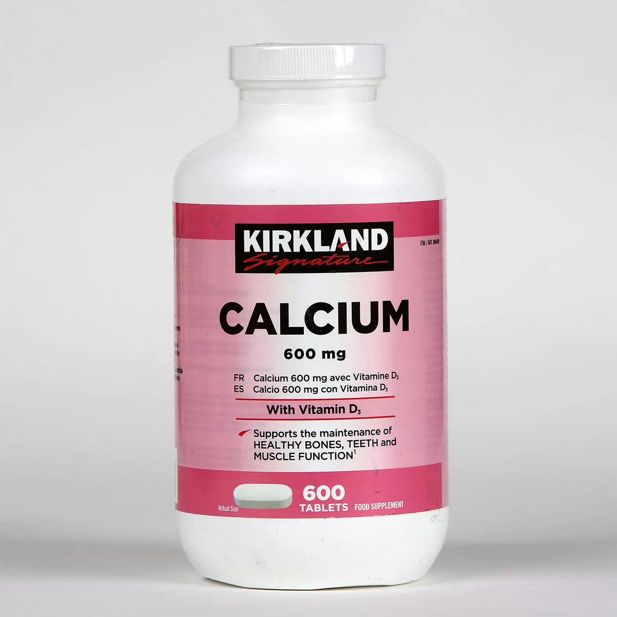 Kirkland Signature calcium and vitamin D3 supplement tablets 600 count, UK version