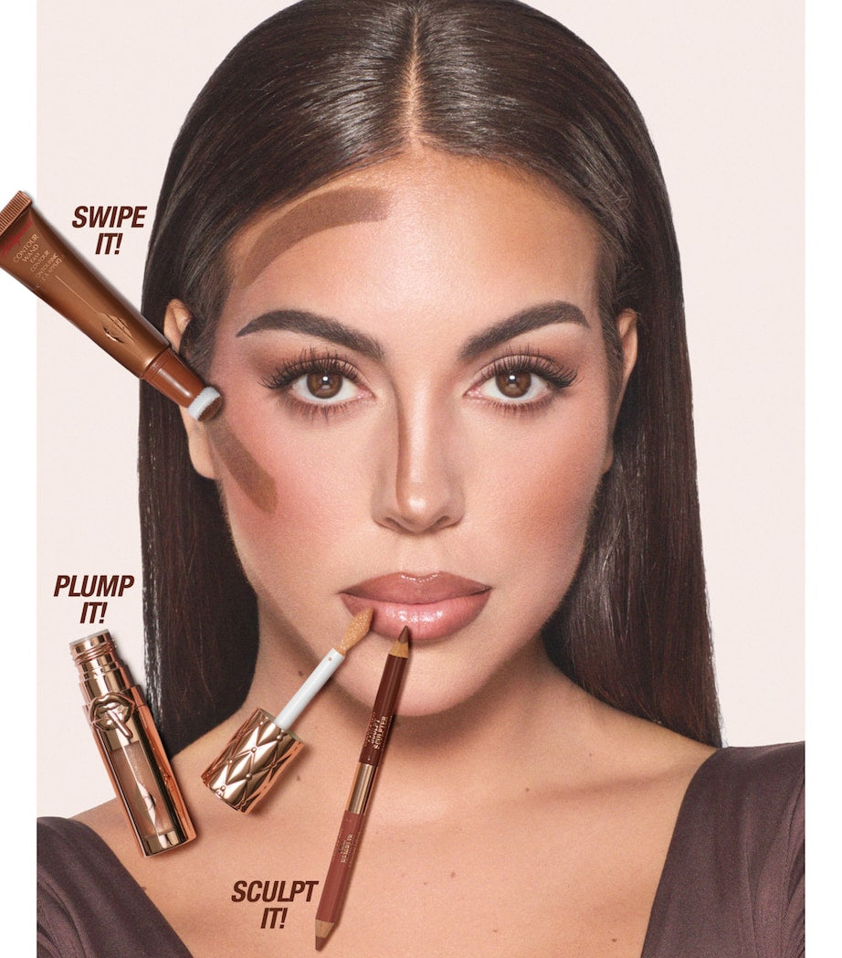 Charlotte Tilbury Super Nudes Shapewear makeup brush (British brand)
