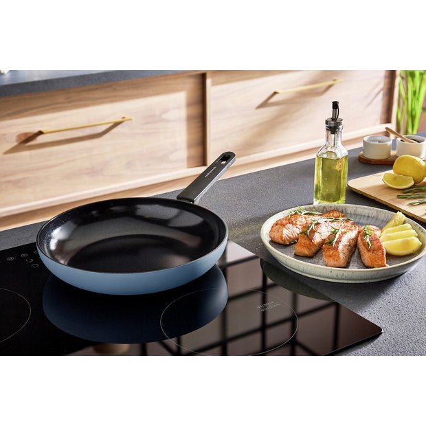Morphy Richards 28cm non-stick frying pan blue (British brand)