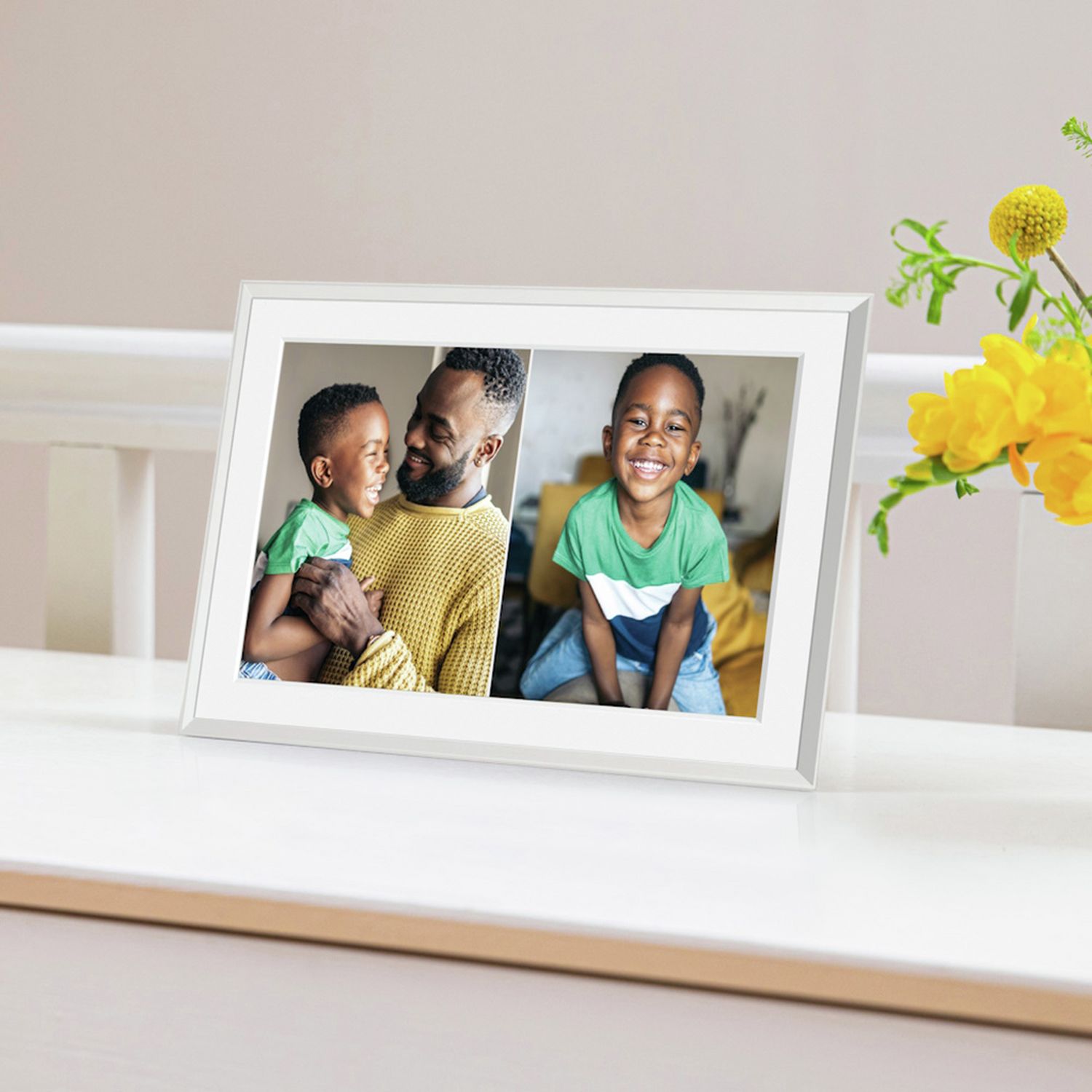 AURA Carver digital photo frame 10 inch Matt Clay (British brand)