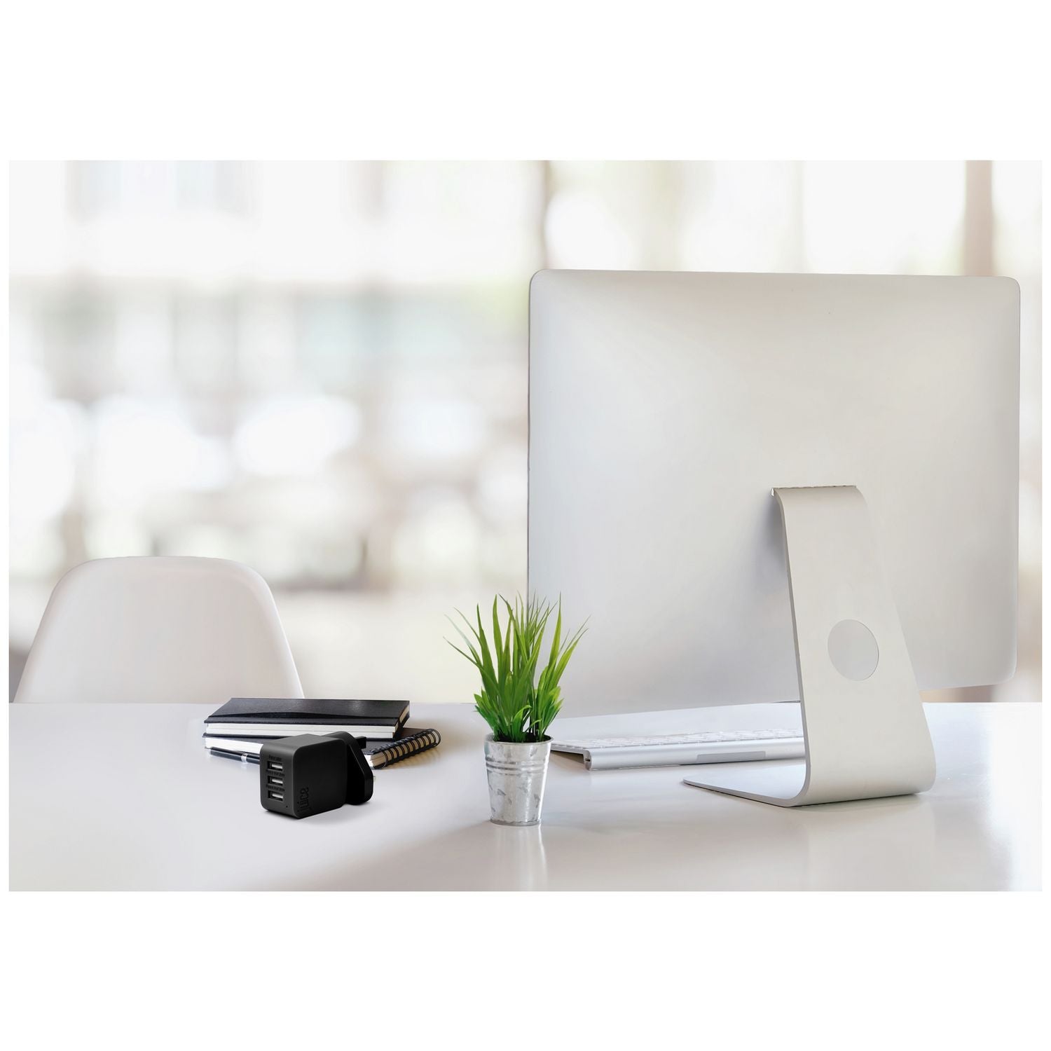 Juice triple wall charger in black (British brand)