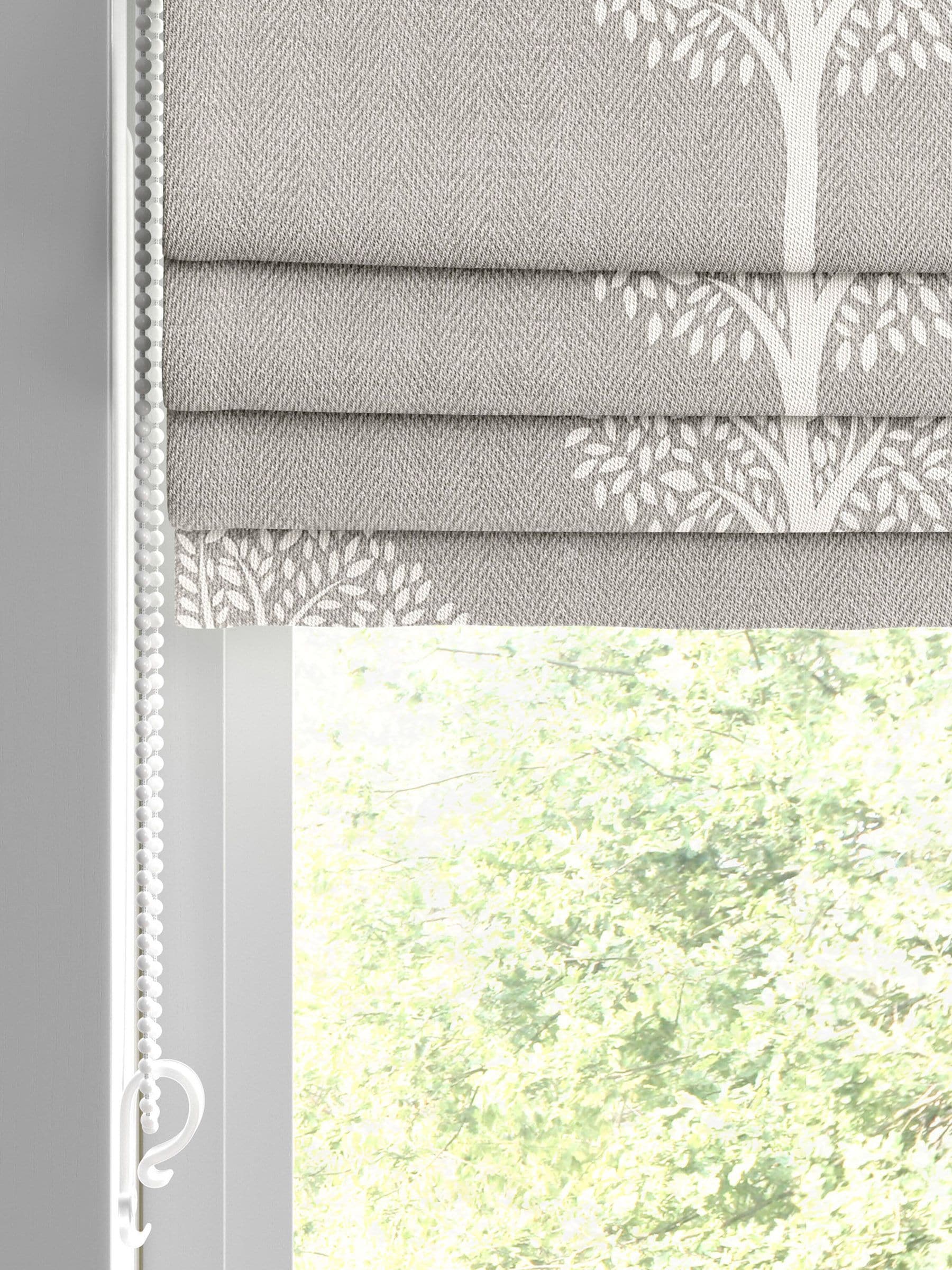Emily Bond Pebble Grey rullegardin Yew Tree-mønster - Britisk produkt