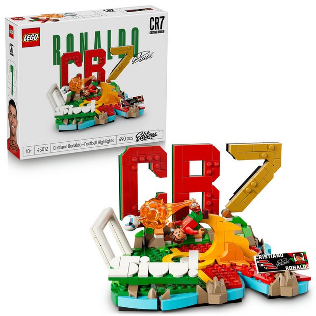 LEGO building set Cristiano Ronaldo Football Highlights 490 pieces (British brand)