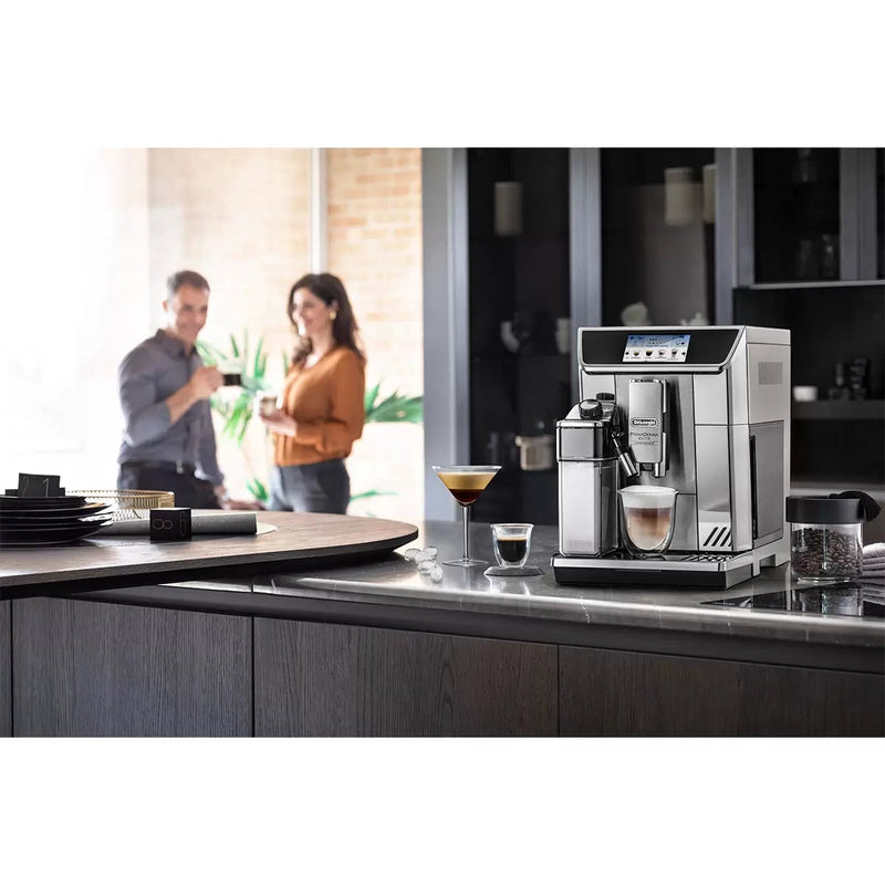 De'Longhi coffee machine ECAM650.85.MS - British product