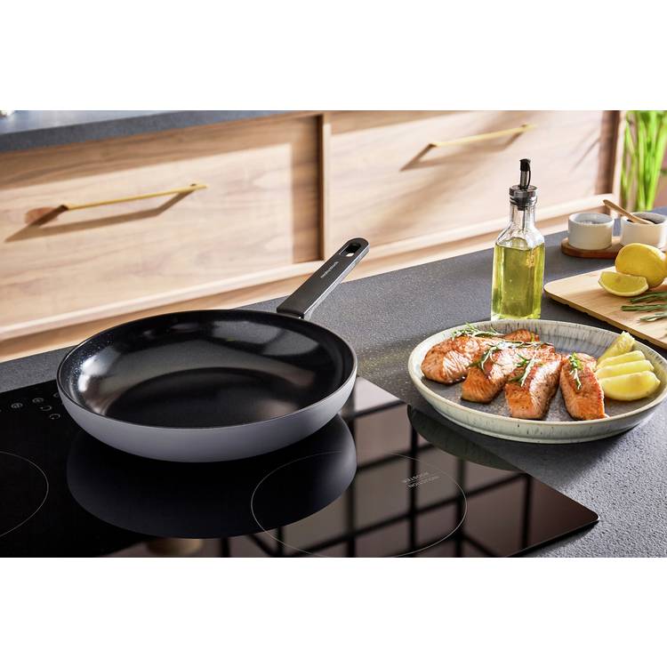 Morphy Richards 28cm grey frying pan, imported from the UK