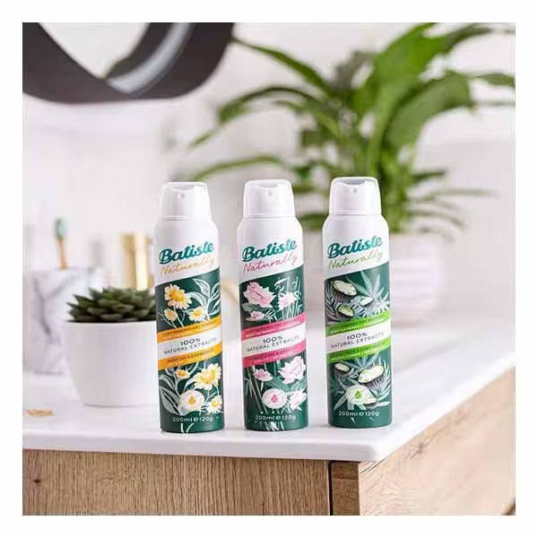 Batiste Naturally Bamboo Fibre Gardenia Dry Shampoo 200ml - British product
