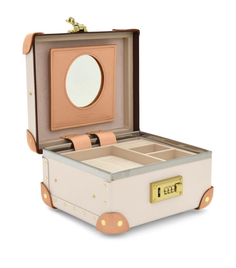 Globe-Trotter Safari jewellery case, UK version