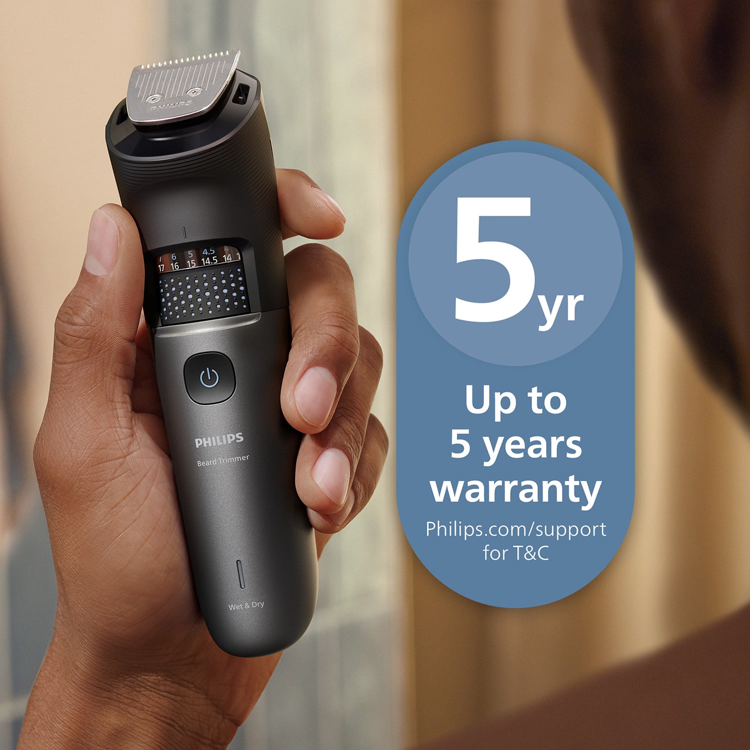 Philips Series 7000 beard trimmer with hair collector (British brand)