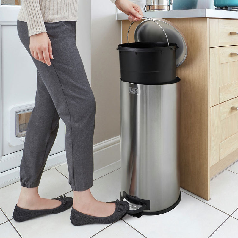 Black+Decker 30 litre stainless steel pedal bin, UK version