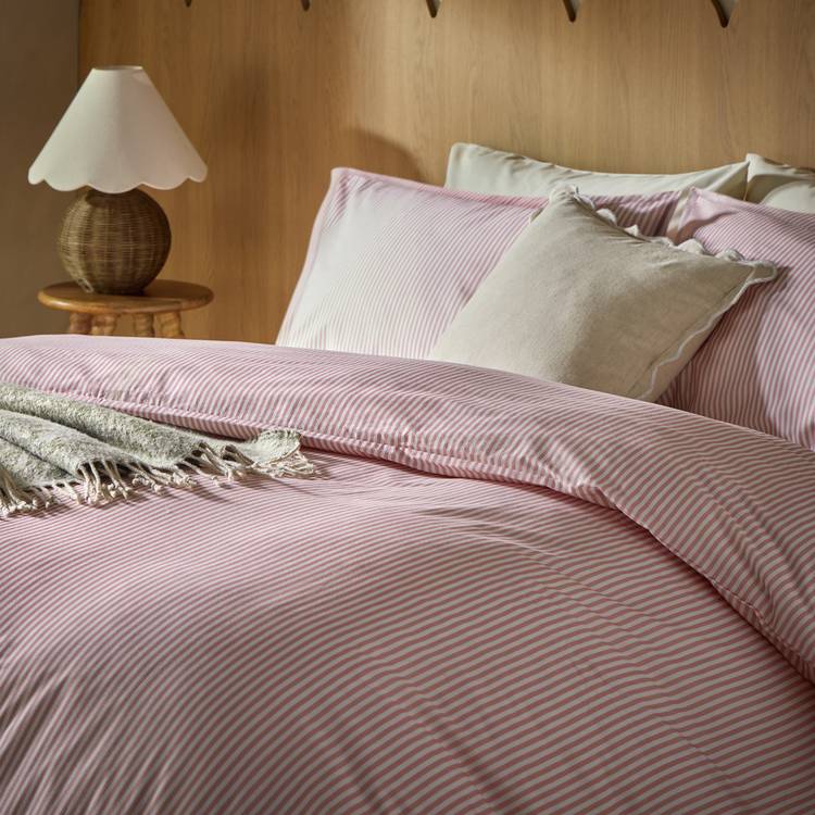 Habitat cotton Oxford stripe blush toddler bedding set, UK version