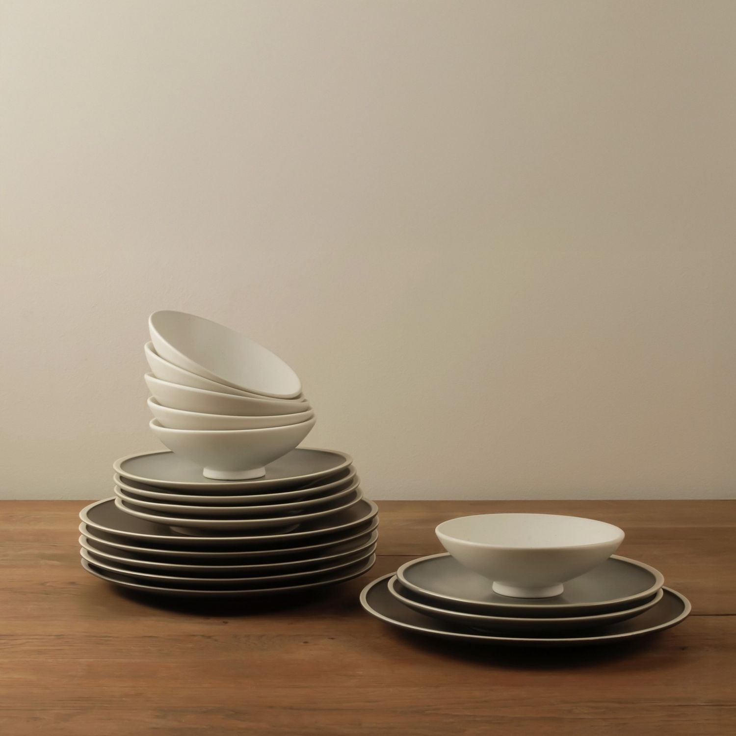 Masterchef dinner set dark grey 12 piece, UK version