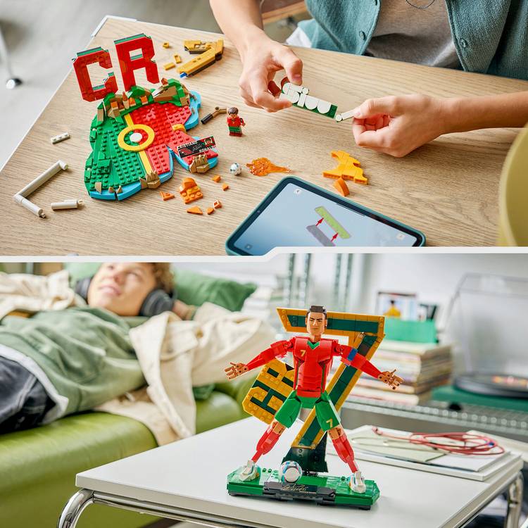 LEGO Cristiano Ronaldo football legend building set 43016 (British brand)