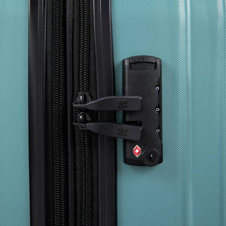it Luggage Legion expandable cabin suitcase 37L, UK version