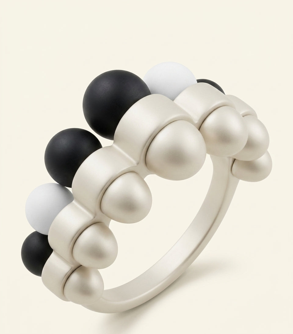 Cartier Clash de Cartier ring in rose gold with onyx and diamond, UK version