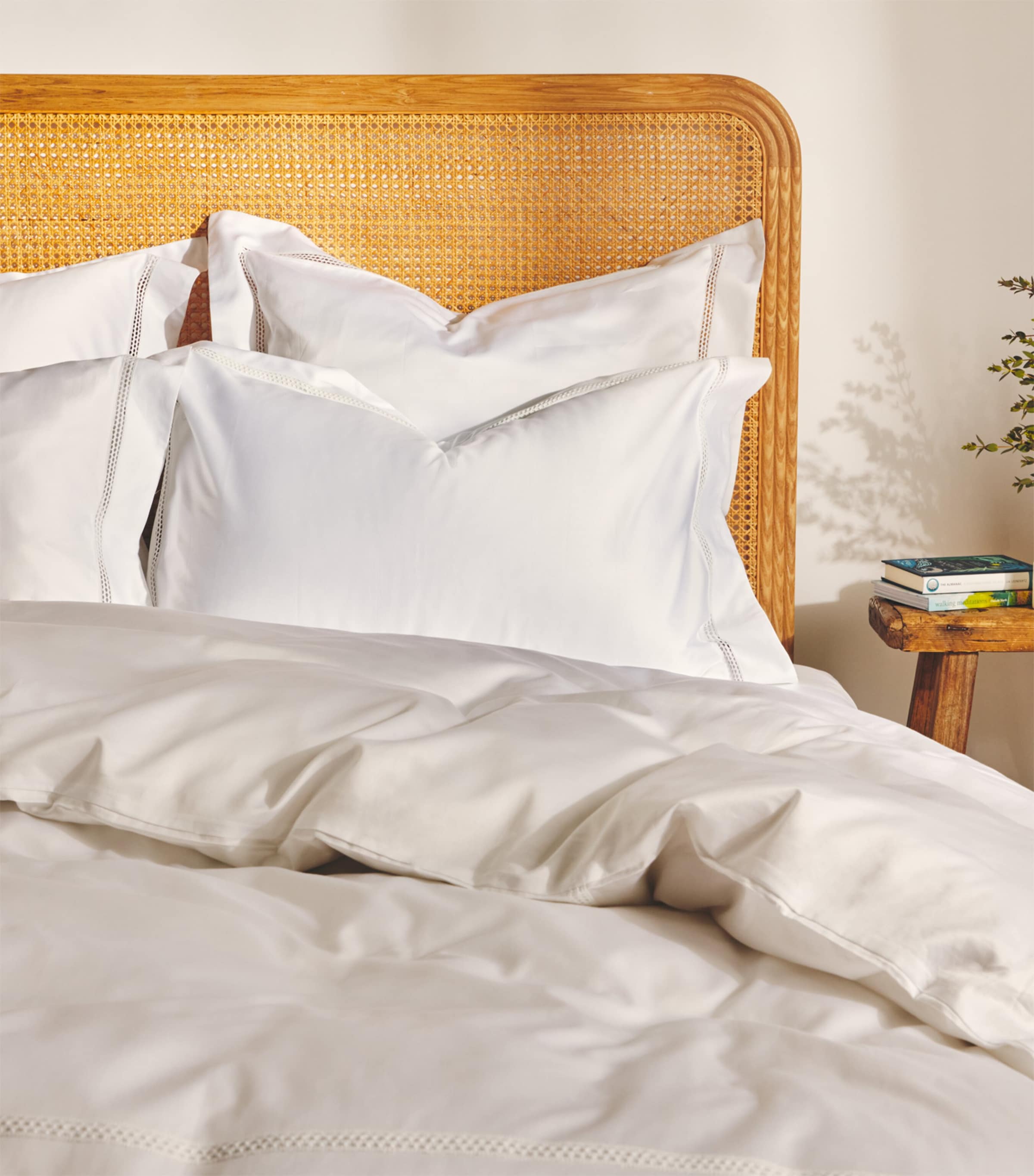Harrods of London Supima cotton sateen Super King duvet cover 260cm x 220cm, UK version
