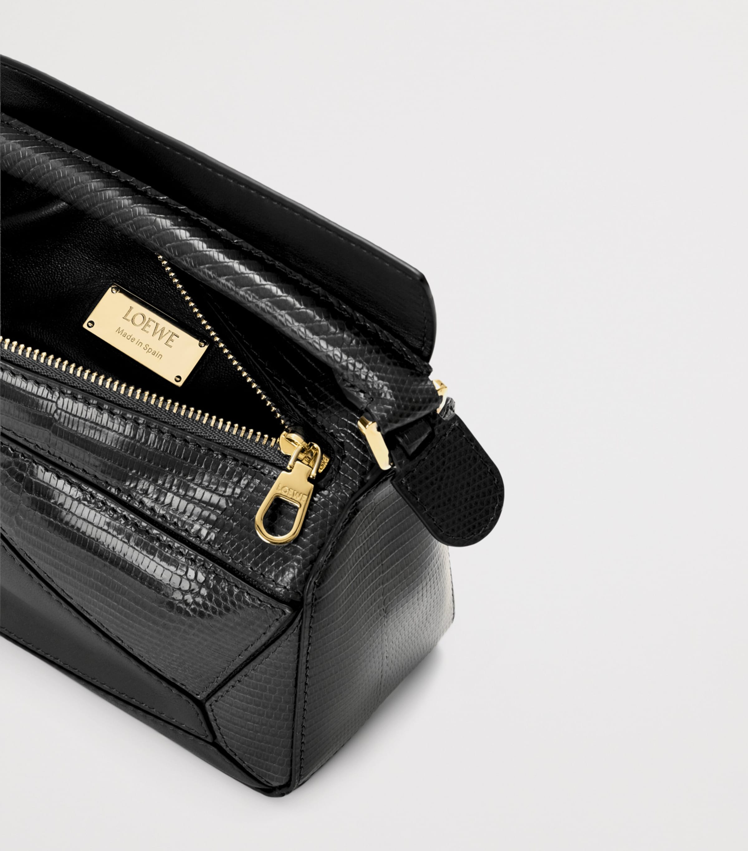 LOEWE Mini Puzzle Bag lizard skin 12.5cm, imported from the UK