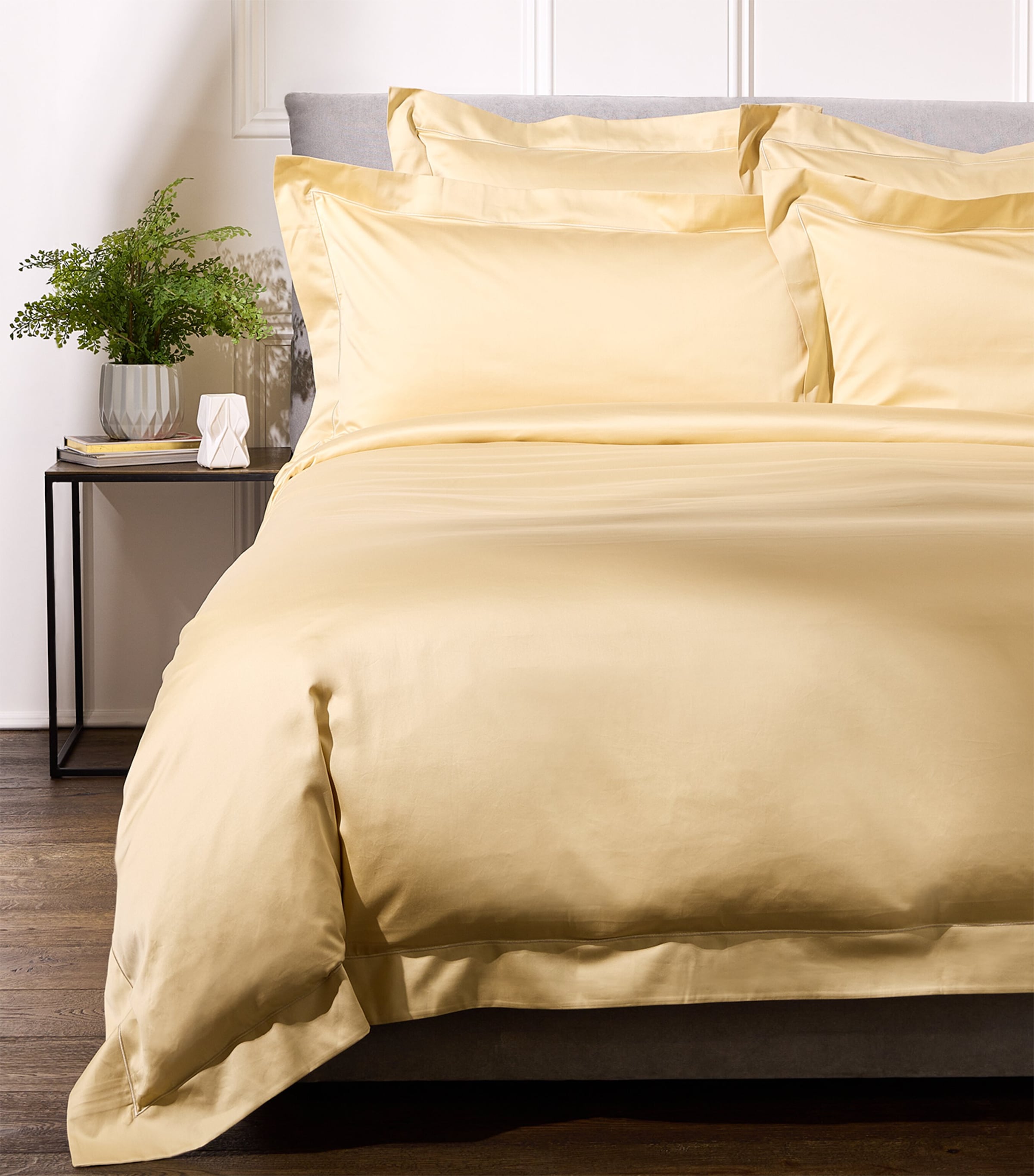 Celso De Lemos Bourdon square pillowcase 65cm x 65cm - British product