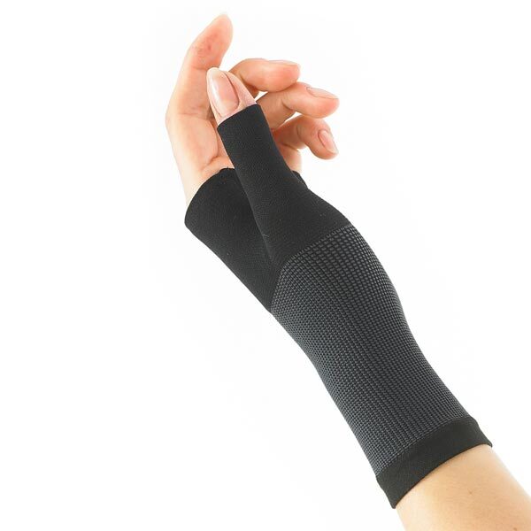 Neo G Airflow Wrist & Thumb Support - Small GOODS Superdrug   