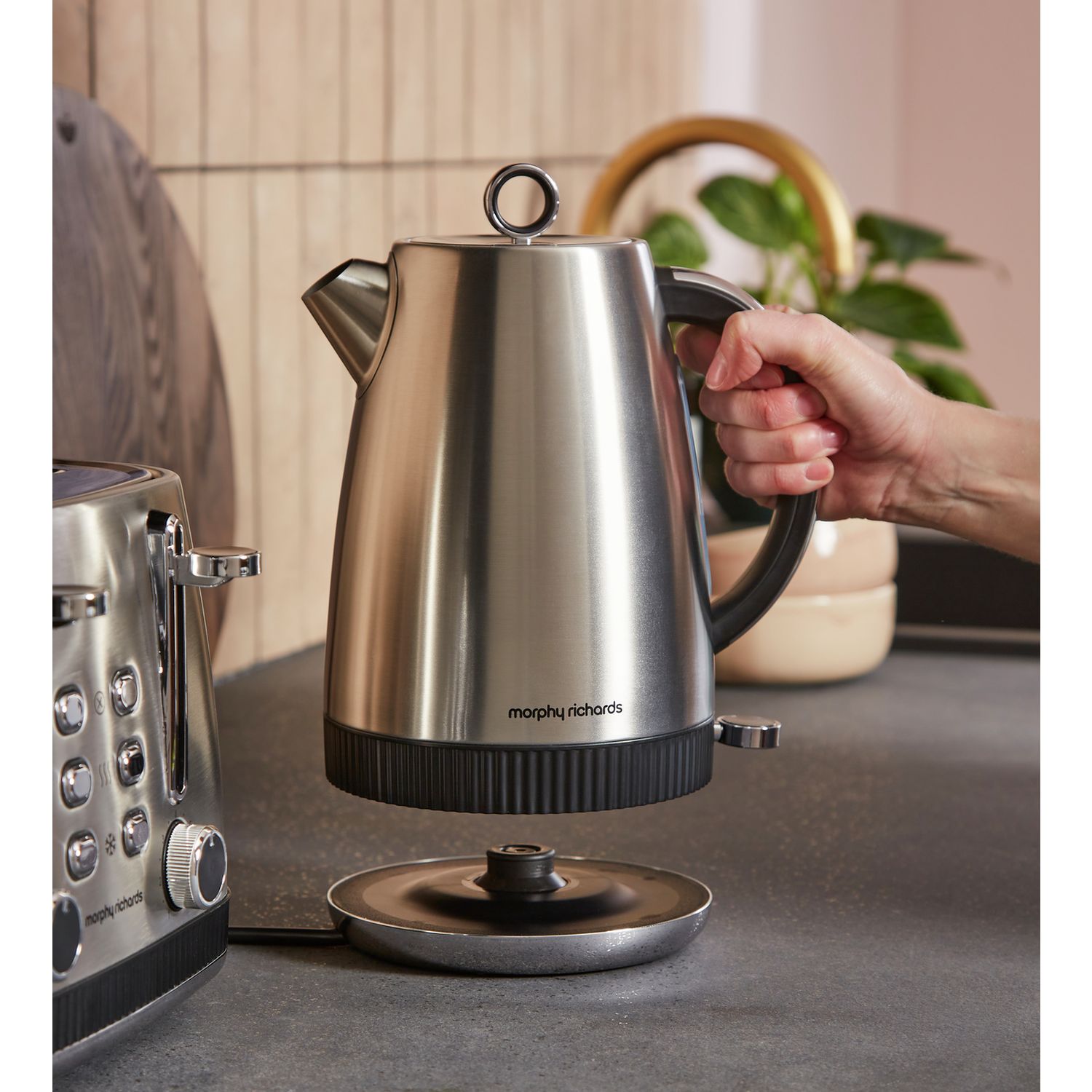 Morphy Richards Mexborough jug kettle black 1.7L - British product