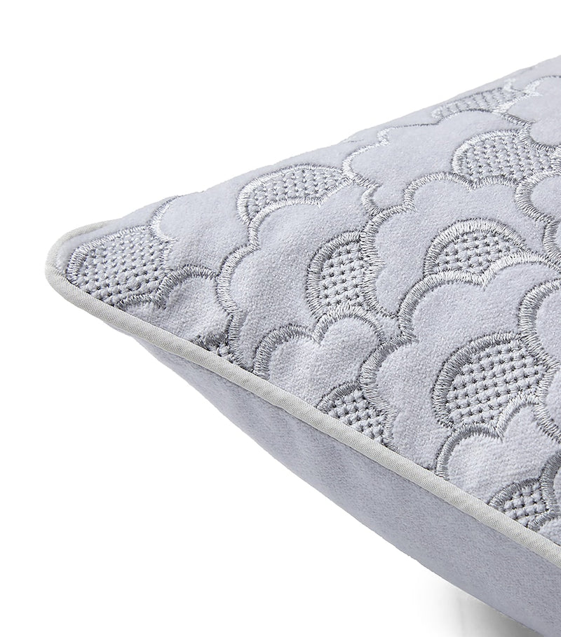 Yves Delorme Festons rectangular cushion cover 33cm x 57cm (British brand)