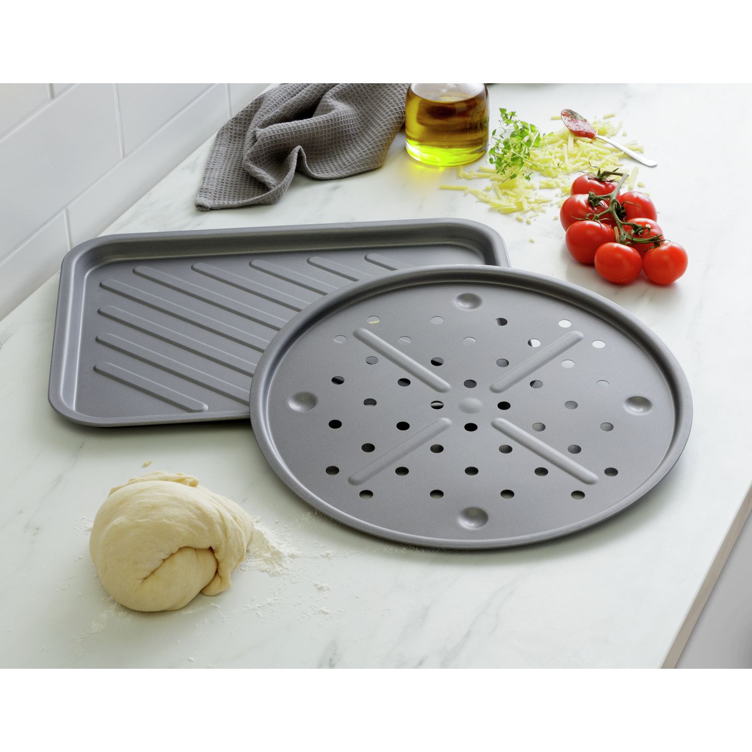 Argos Home pizza pan and baking tray set (British brand)