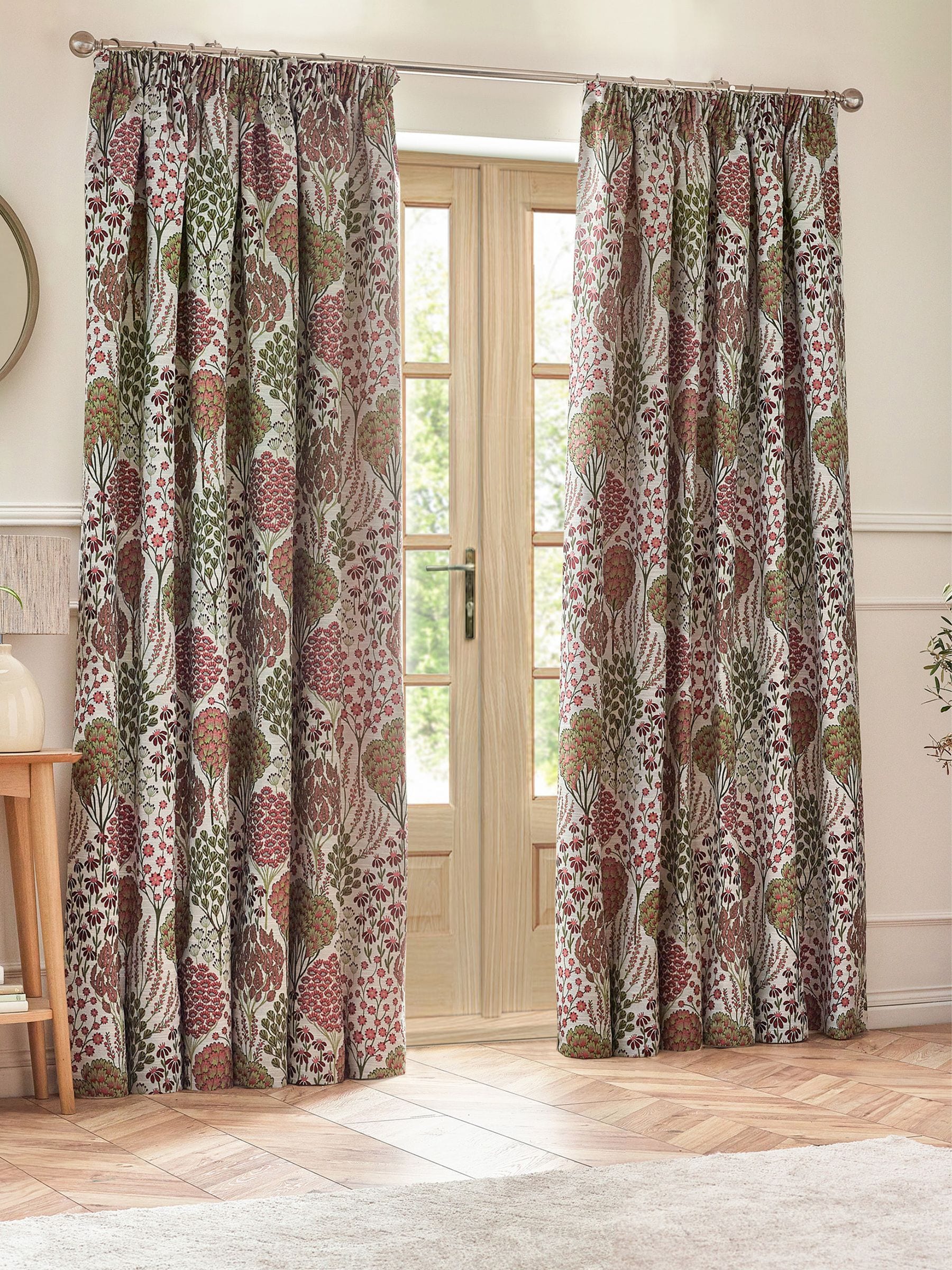 Wylder Rednut Ophelia floral jacquard curtains, UK version