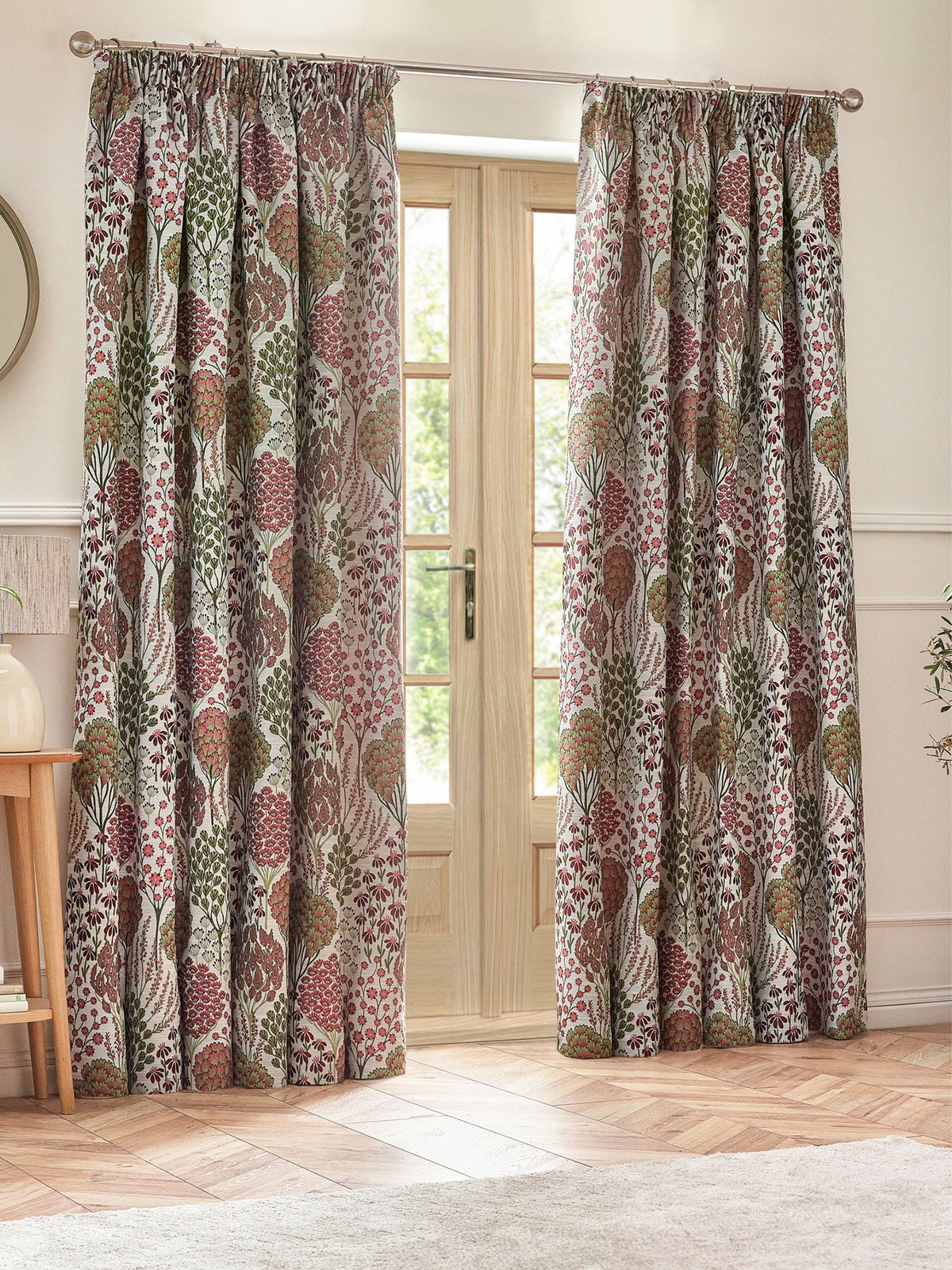 Wylder Rednut Ophelia floral jacquard curtains, UK version