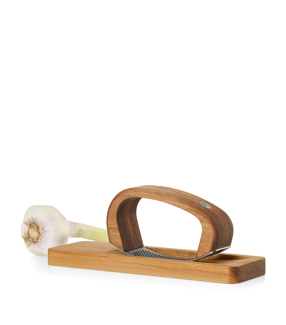 Cole & Mason Roccaalio garlic press and board - British product