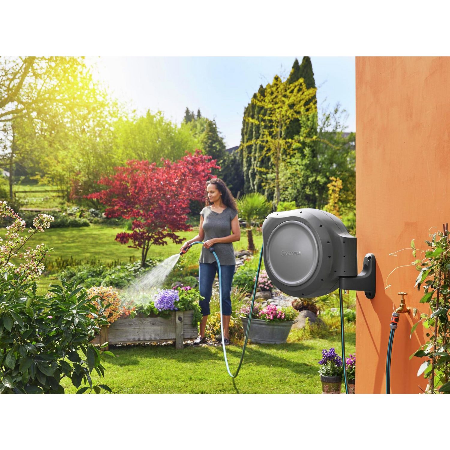 GARDENA auto rewind wall mountable hose box 25m - British product