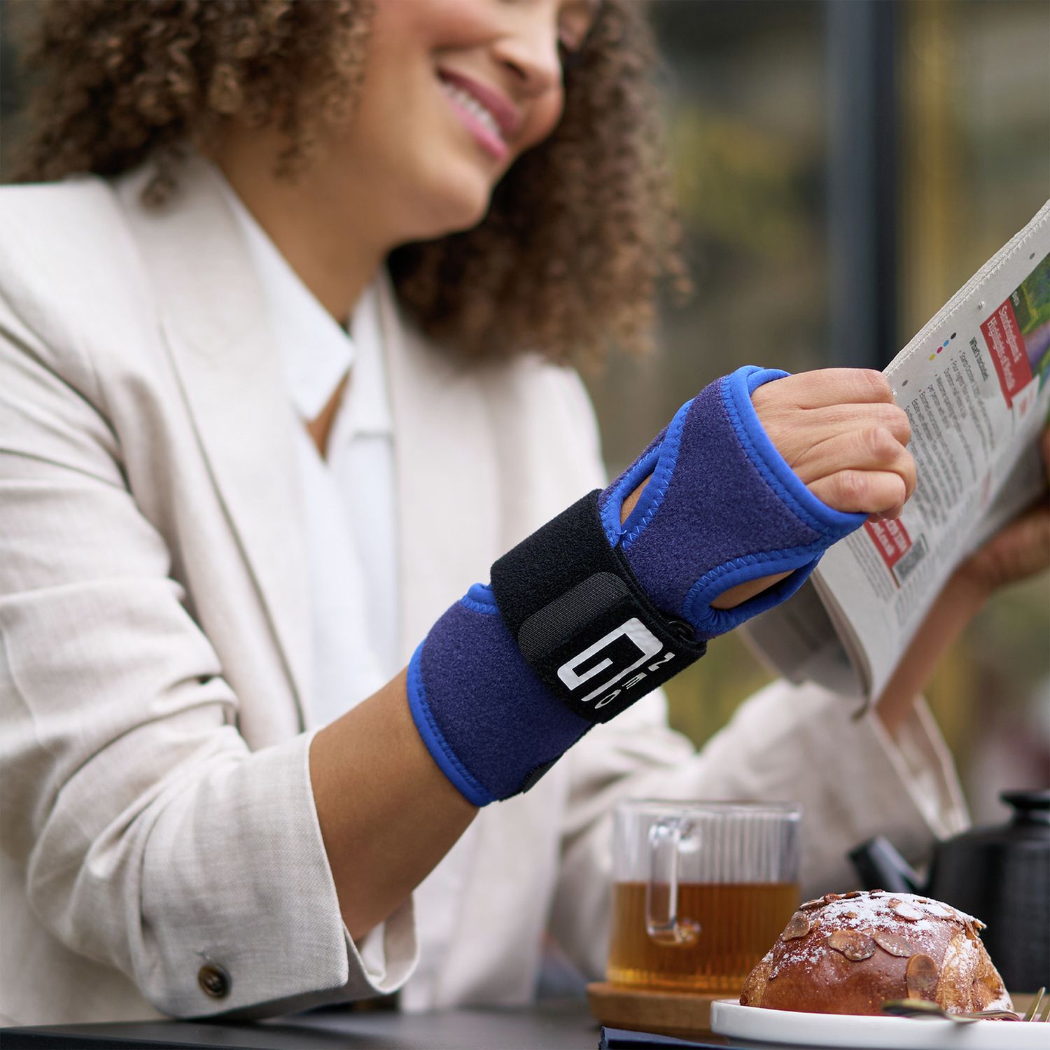 Neo G wrist brace universal size, imported from the UK