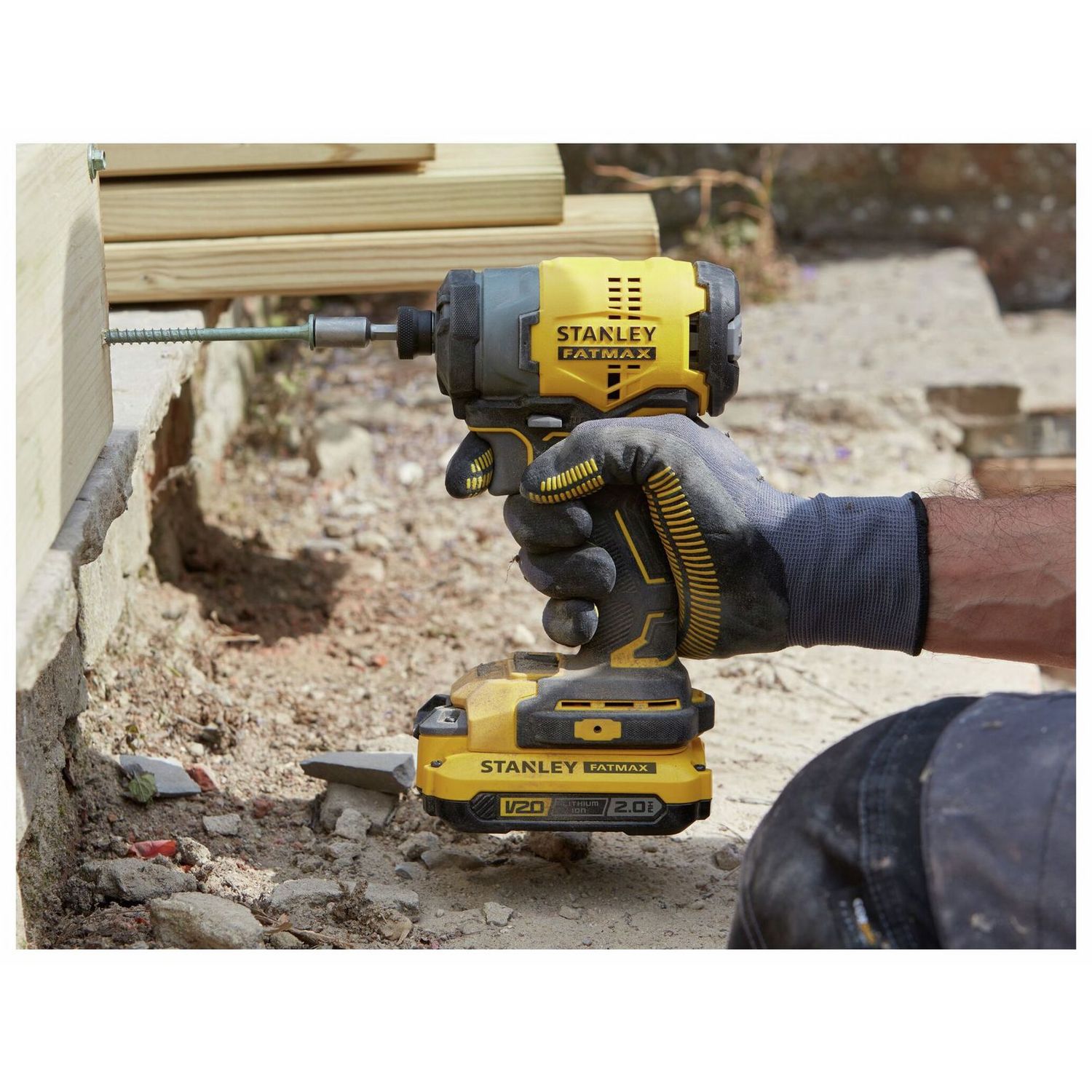 Stanley Fatmax cordless impact driver 18V, UK version