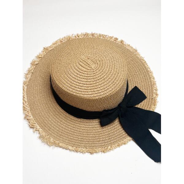 Straw hat with black ribbon bow beige - British product