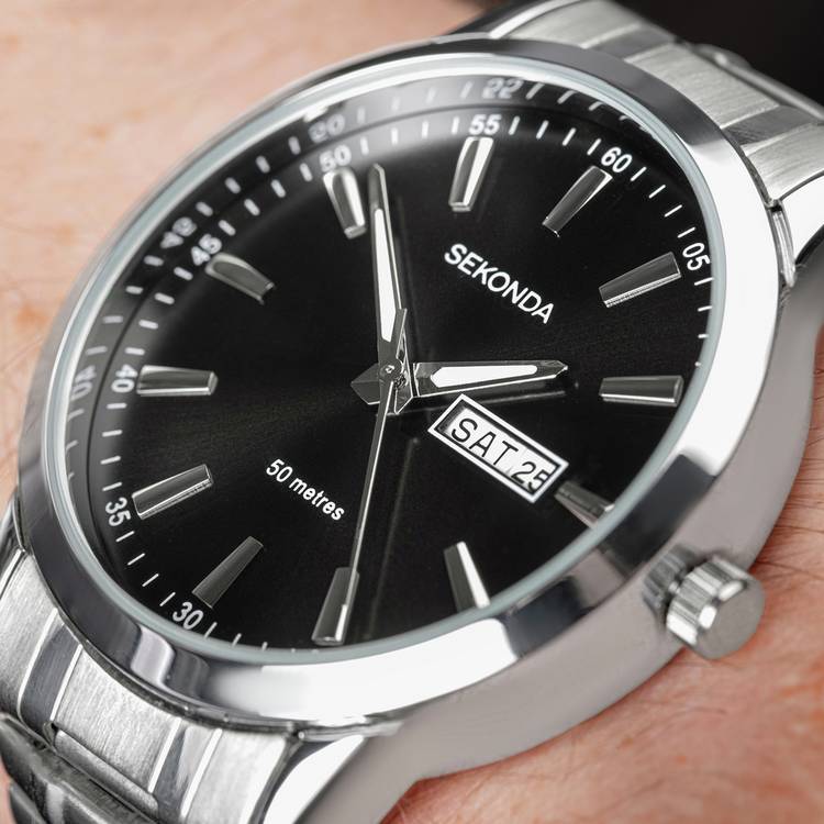 Sekonda men's watch black dial 42mm stainless steel expander bracelet (British brand)