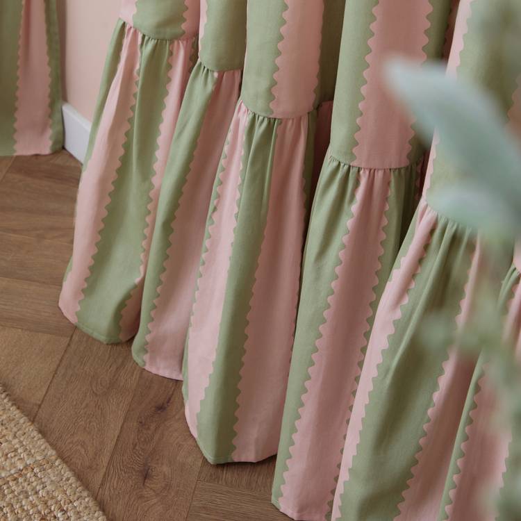 Wylder Birdie Stripe curtains pink and green 117x137cm (British brand)