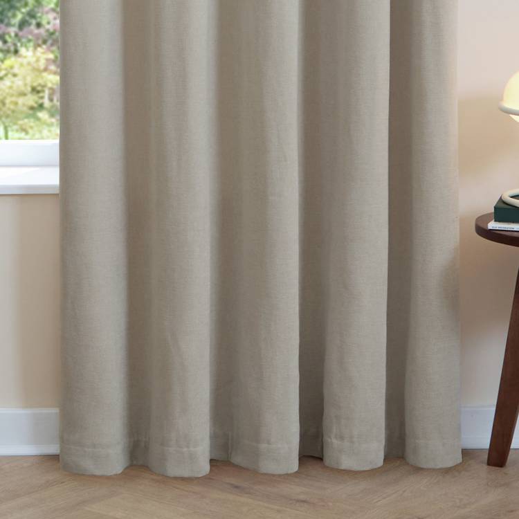 Furn blackout eyelet curtains Natural 117x137cm (British brand)