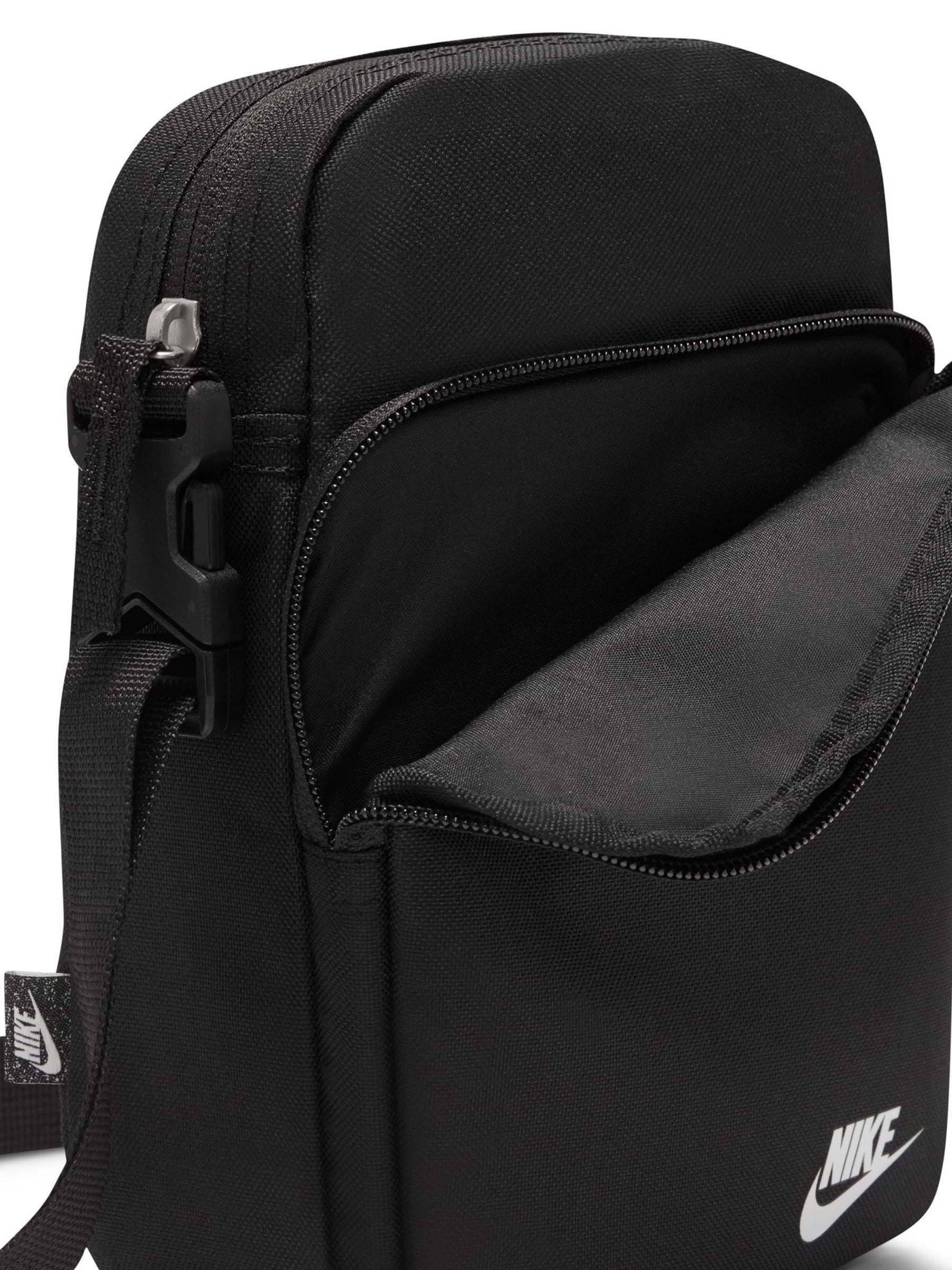 Sac bandoulière Nike Heritage - Produit britannique