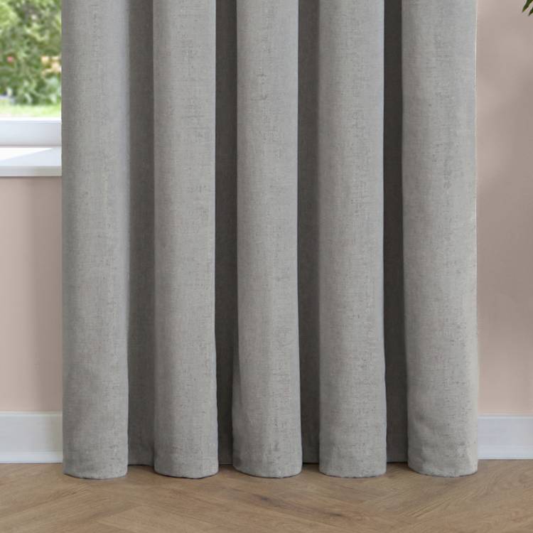 Furn chenille blackout curtains Silver 117x137cm, imported from the UK