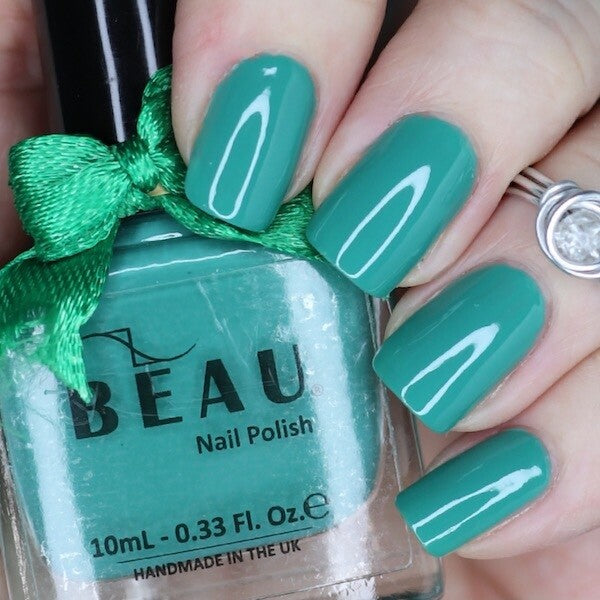 BEAU Polish UFOshionista nail polish 10ml - British product