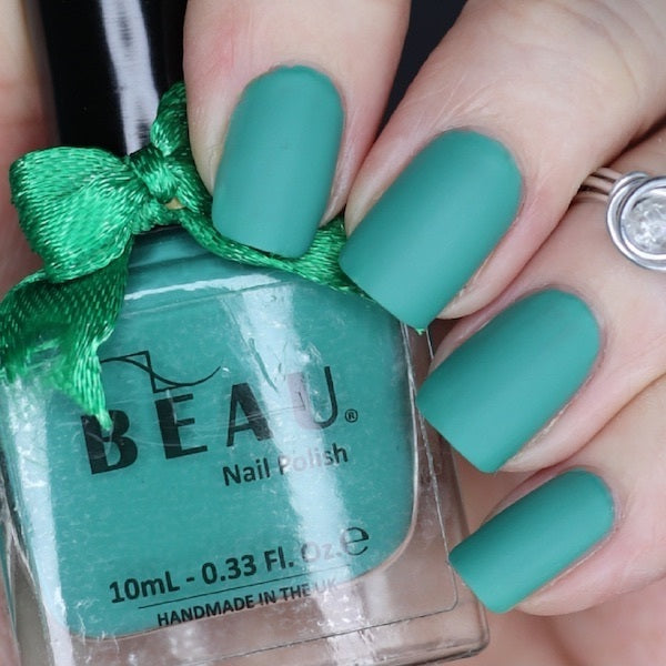 BEAU Polish UFOshionista nail polish 10ml - British product