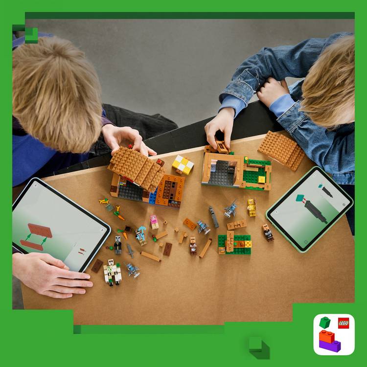 LEGO Minecraft Evoker Village Attack building set 607 pieces, imported from the UK