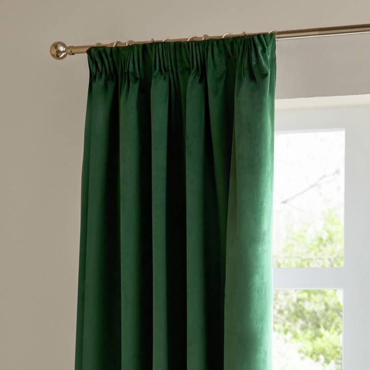 Furn velvet blackout pencil pleat curtains emerald green 117x137cm - British product