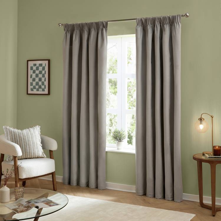 Furn velvet blackout curtains silver 117x137cm, imported from the UK